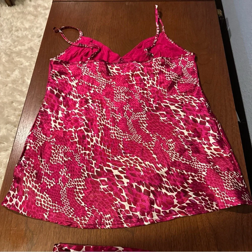 Natori Cruz Satin Snake / Leapord Print Pajama Set Hot Pink Maroon Cream L? - Picture 13 of 14
